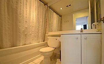 Royal Stays Suites - Blue Jays Way Toronto Exterior photo