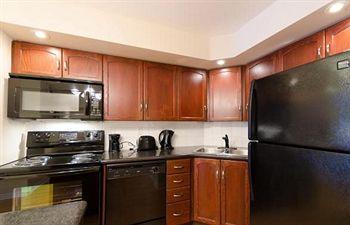Royal Stays Suites - Blue Jays Way Toronto Exterior photo